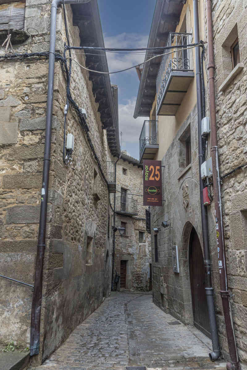 Zaragoza - Sos del Rey Católico 24.jpg